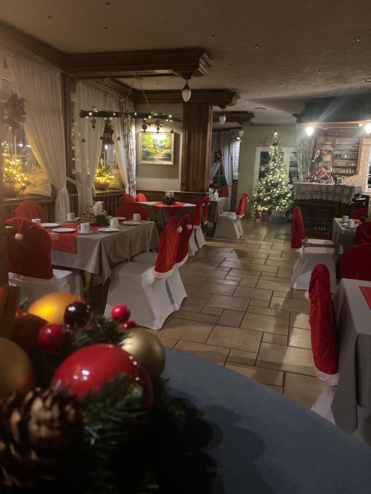 Noclegi I Restauracja Zodiak Szalsza Экстерьер фото